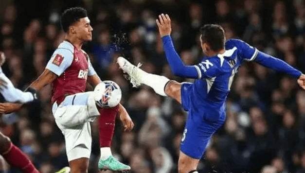 包含南特击败甘冈：法甲球队斗志昂扬的词条