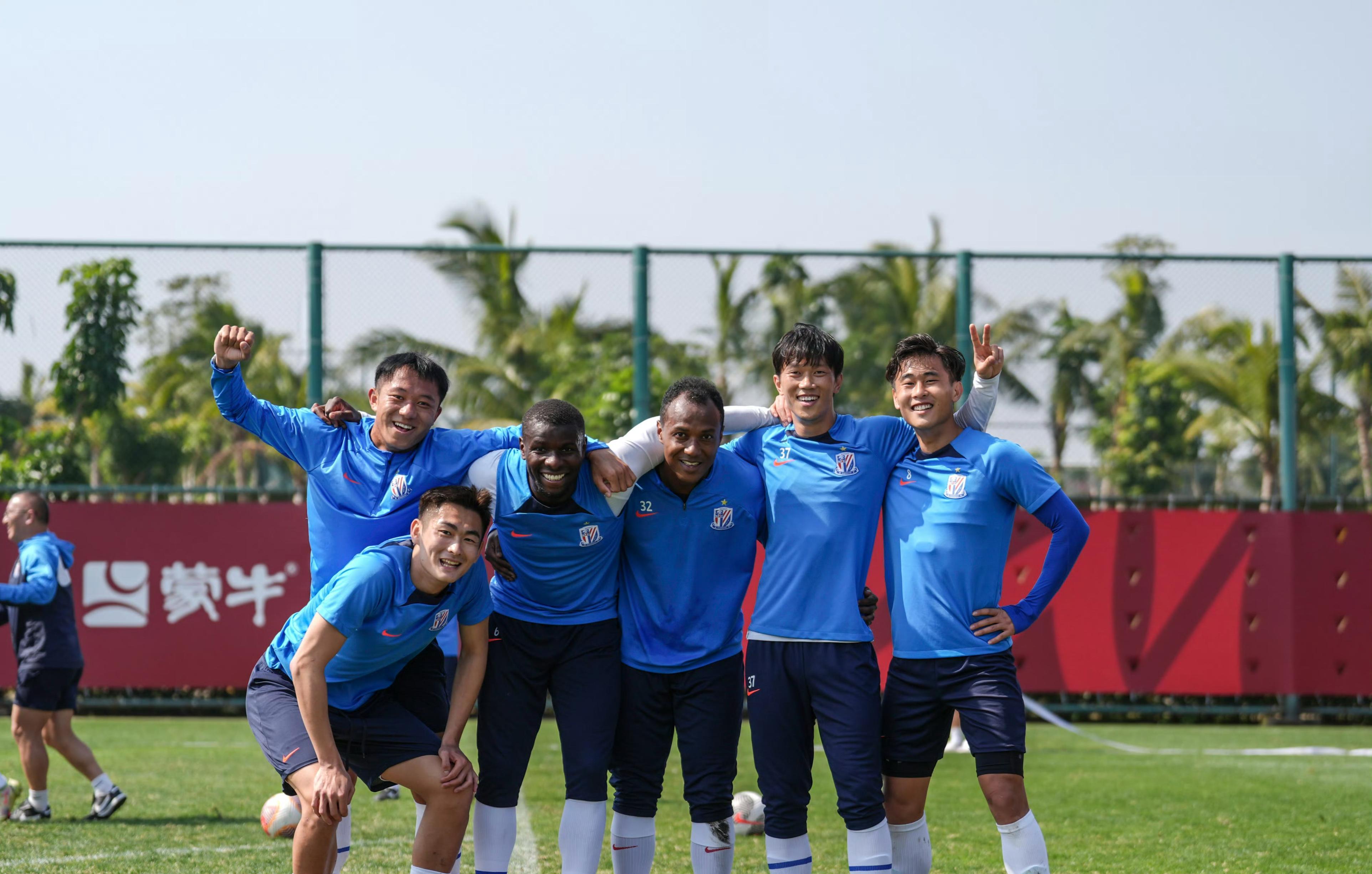 上海申花击败重庆力帆，取得胜利继续紧追积分榜前列的简单介绍