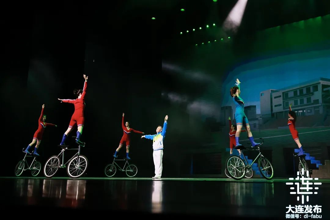 关于精品比赛上演，选手精湛技艺震撼观众的信息