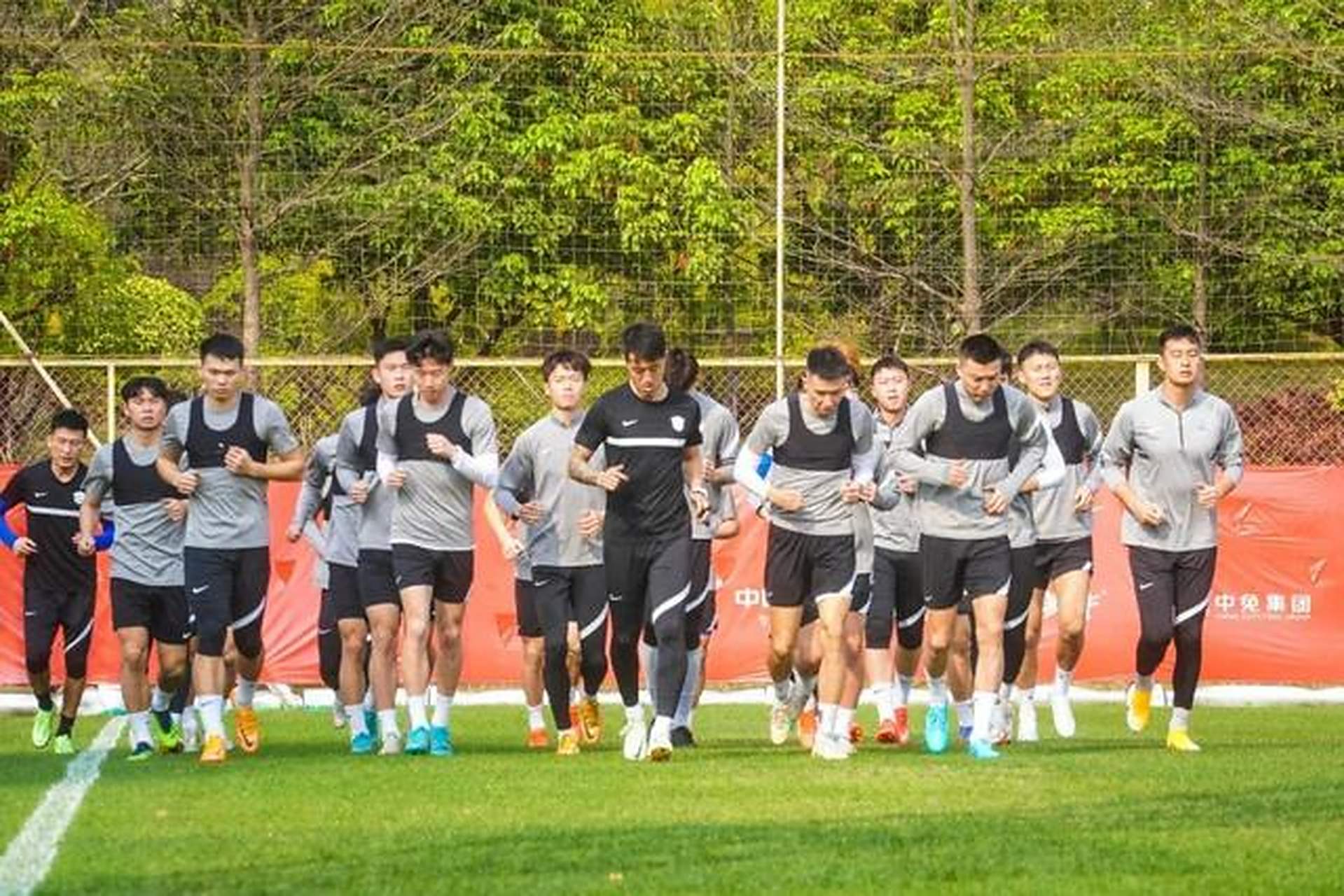 雄狮主帅调整阵容，追求联赛突破