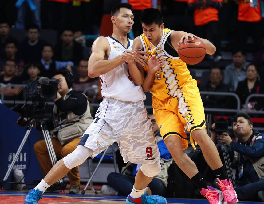 关于荷兰碾压里昂，哈兰德一己之力扛起全队的信息