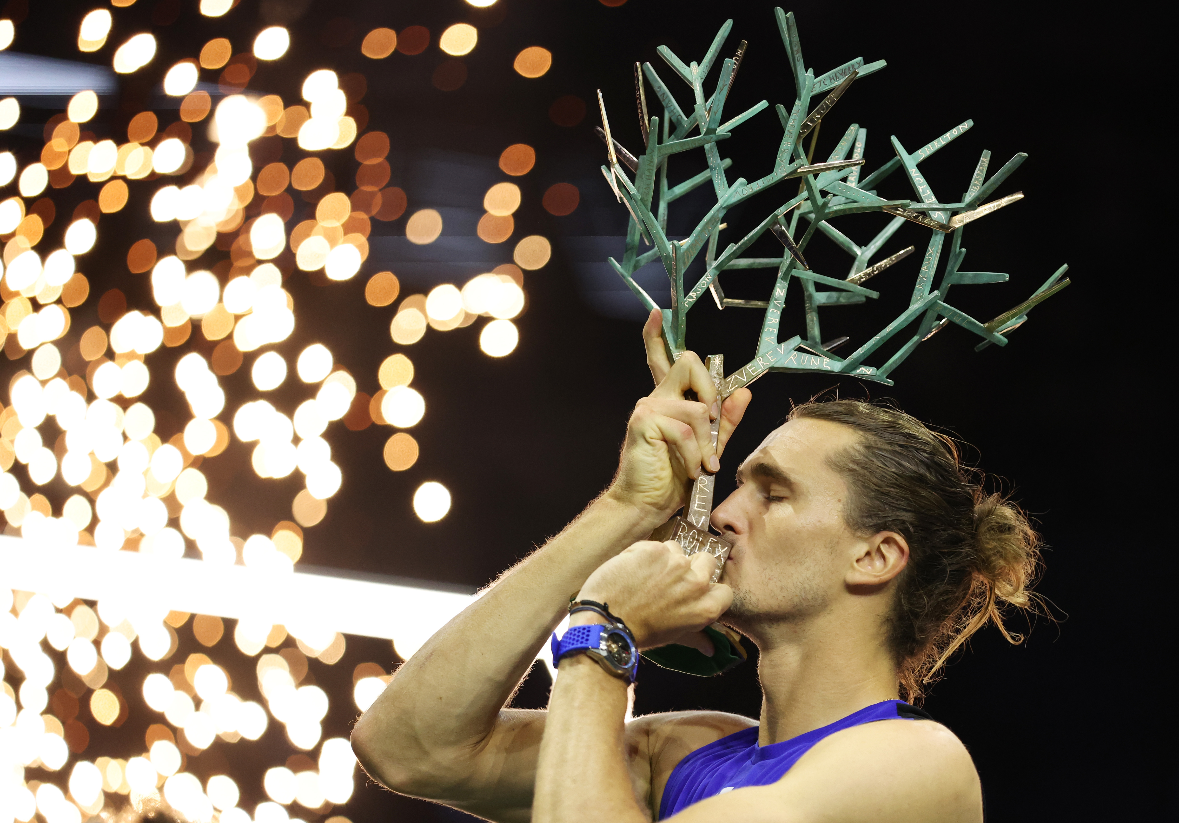 德国网球队爆冷英国网球队，兹维列夫统治全场的简单介绍