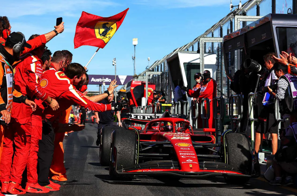 红牛二队完胜法拉利,塞恩斯关键制胜 红牛二队完胜法拉利,塞恩斯关键制胜