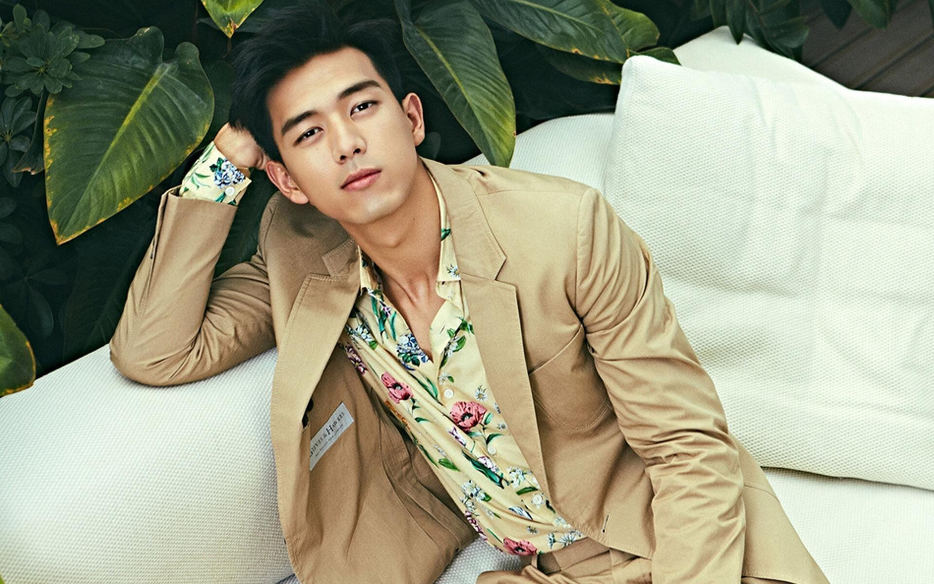 东方巨龙与西方王冠,辽宁队一波带走鹈鹕,詹姆斯在世界排名争夺战接管比赛