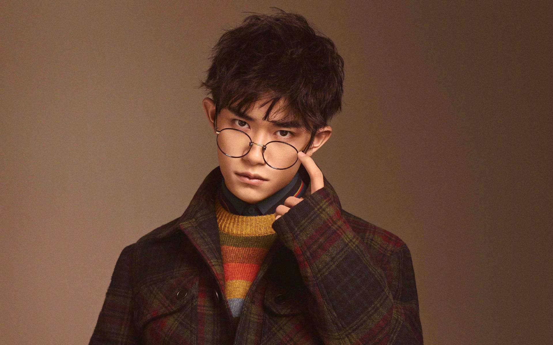 杰伦格林爆发，篮网巅峰对决胜出爵士