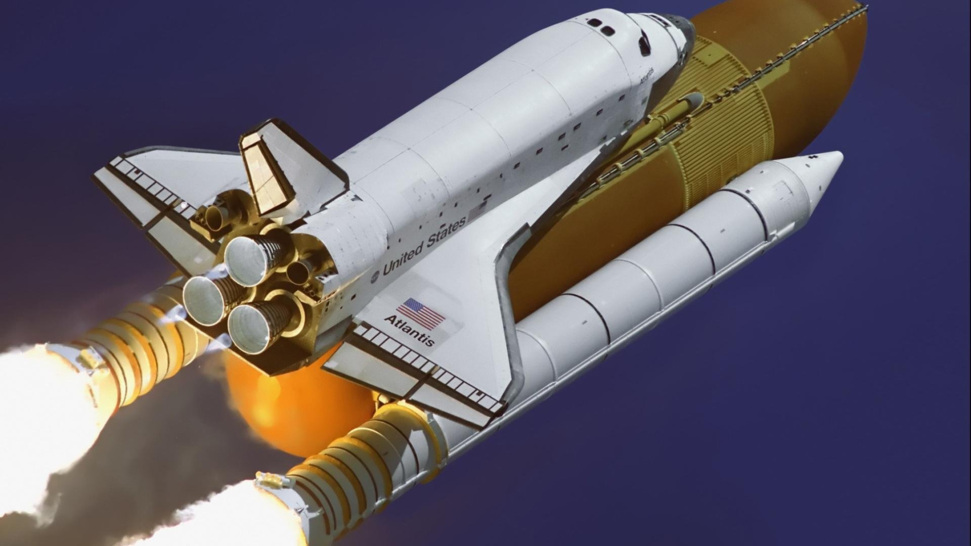 决赛夜杆位出发,迪马利亚在一生一次的跑道上兑现天赋