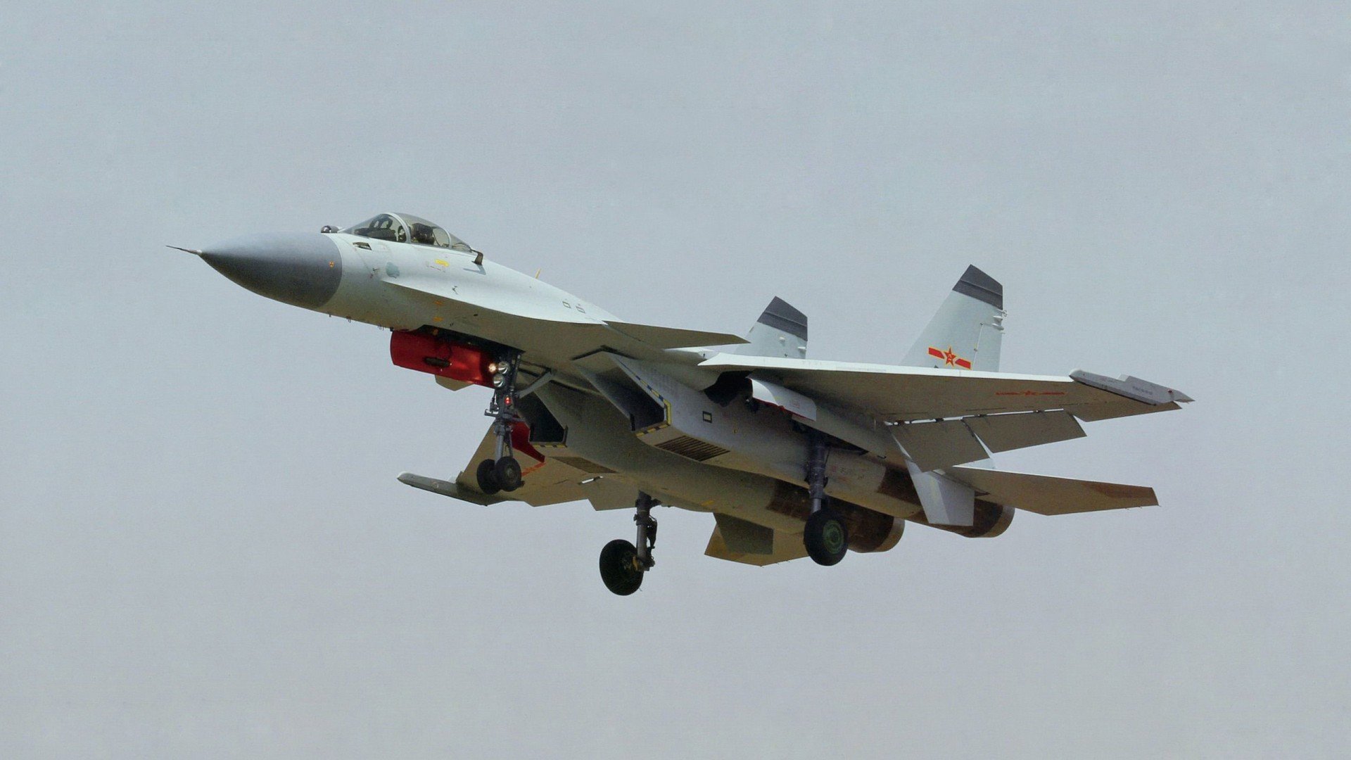 雨中狂想曲,梅西用两粒关键进球,为阿根廷谱写胜利乐章