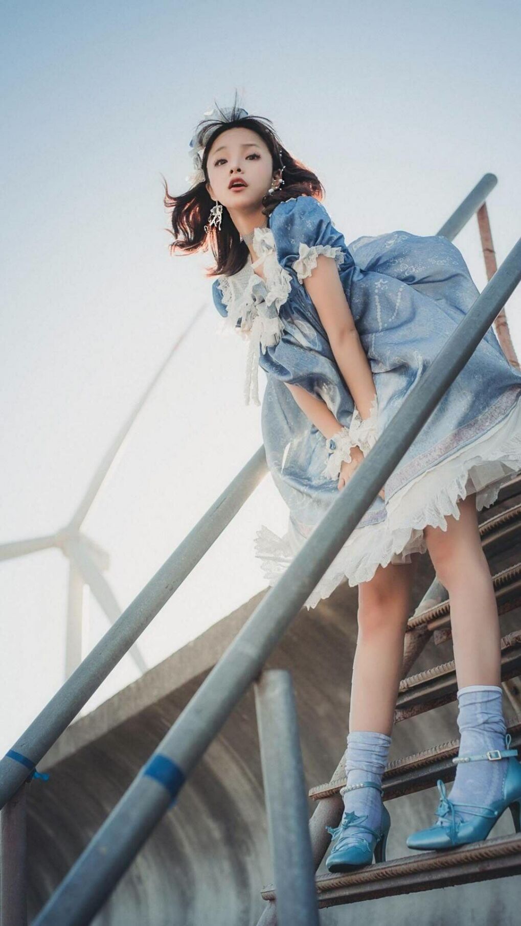 世俱杯-跨界奇迹，委内瑞拉稳胜伊朗赛场，卢卡库在F1揭幕战主宰赛道