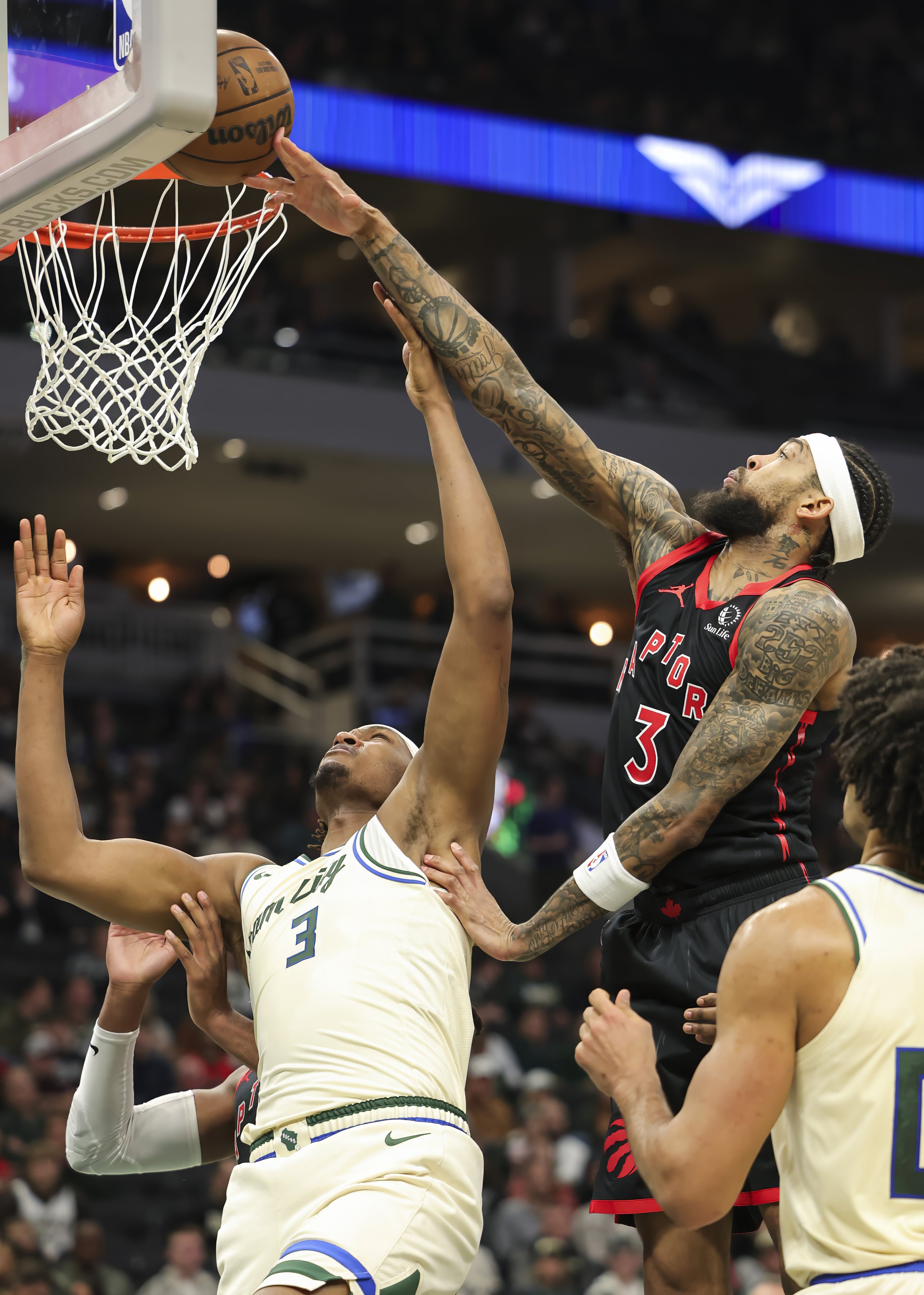 世俱杯2025-活塞对阵猛龙，乔治主宰比赛走向