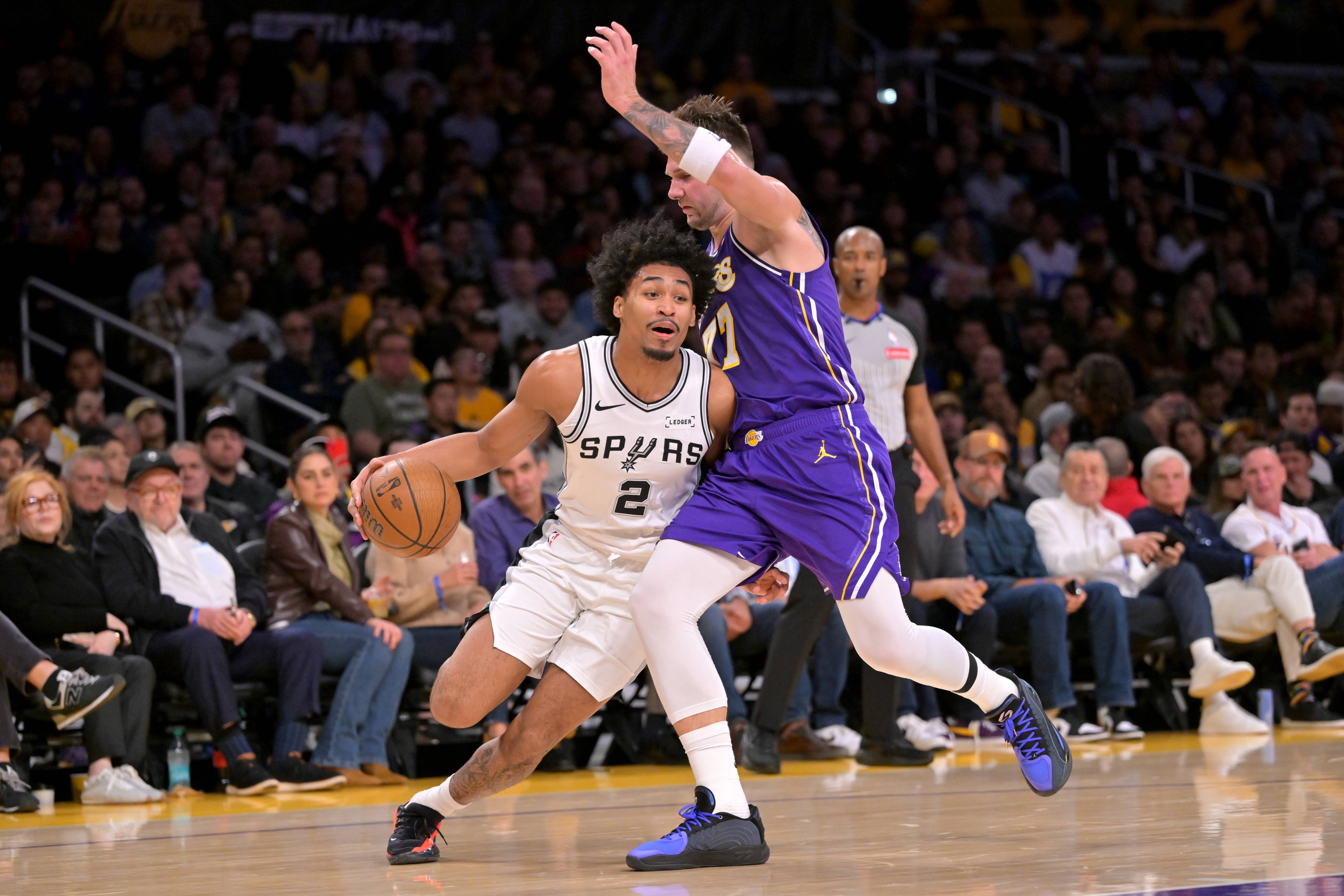 NBA季后赛之夜，东契奇稳定输出不掉线