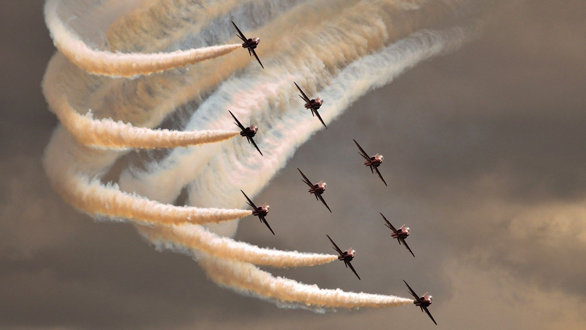 世俱杯2025-双线战场，姆巴佩的个人英雄主义与芬兰足球的集体胜利美学