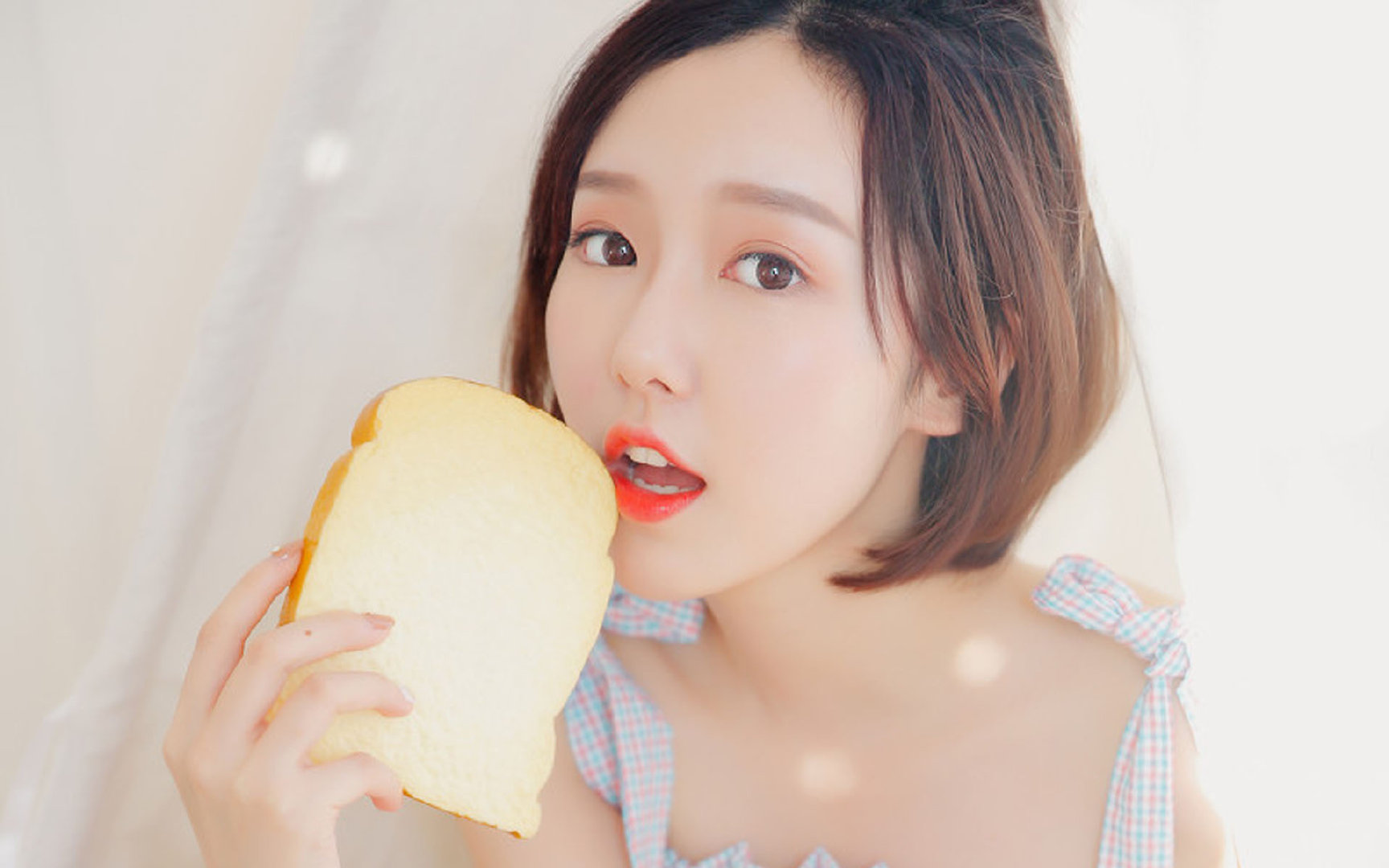世俱杯改制-沙漠风暴席卷绿茵，伊朗碾压秘鲁，梅西闪耀演绎进攻神话
