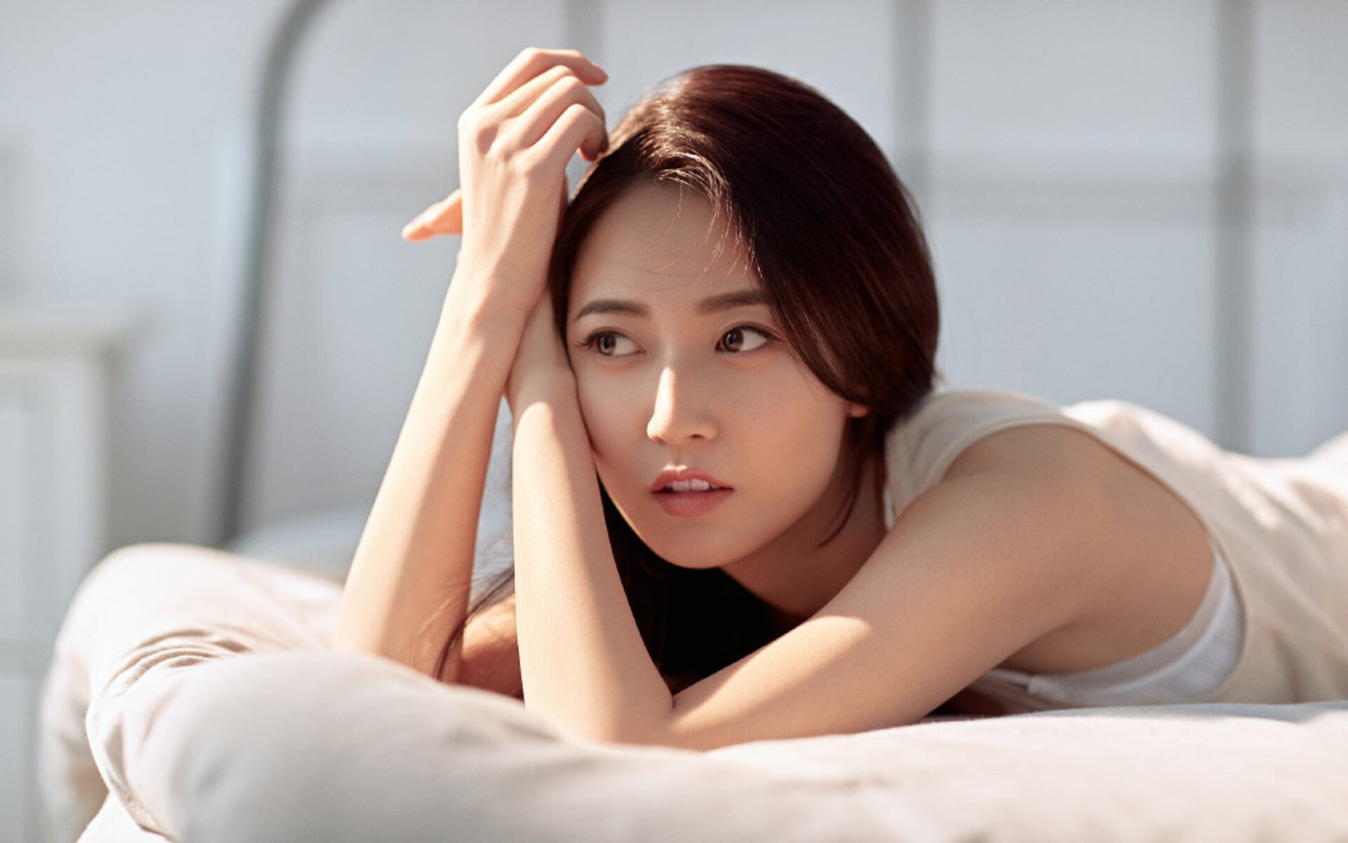 魔笛震天，38岁莫德里奇导演波兰碾压沙特，世界杯四分之一决赛悬念迭起